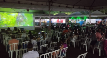 Cine Goiás Itinerante encerra o ano com edição especial do Natal na Praça